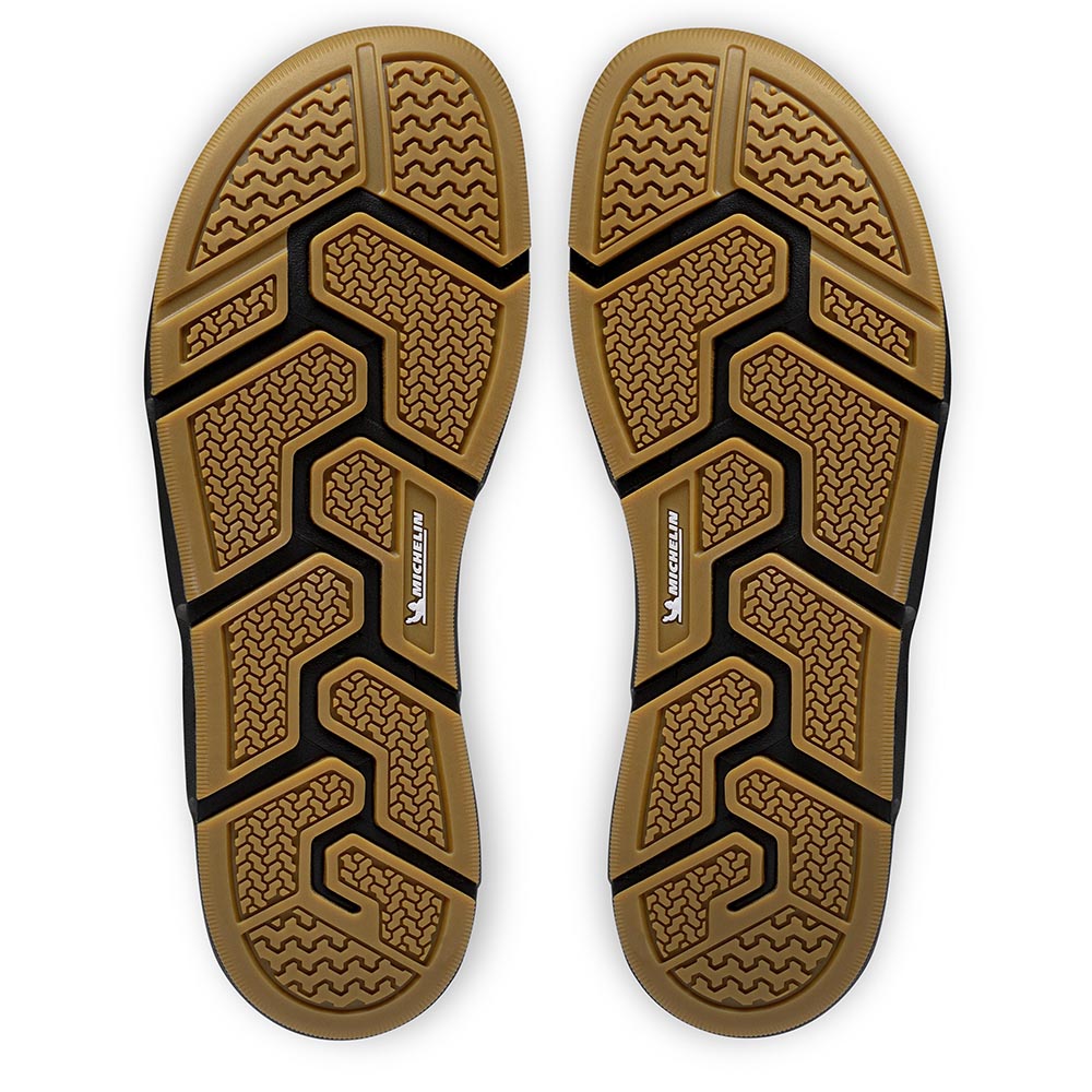 Die Michelin Sohle Joe Nimble Addict Laufschuh Paar in schwarz braun von unten