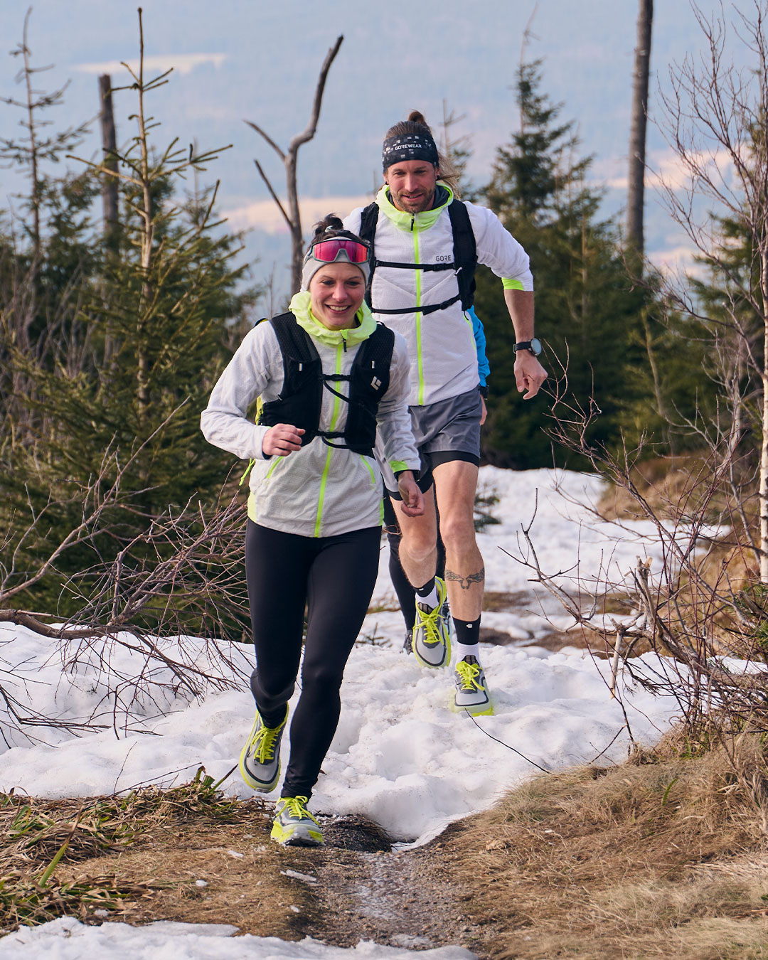 Damen Trail Addict Flow Grau-Gelb Gravel Laufschuh