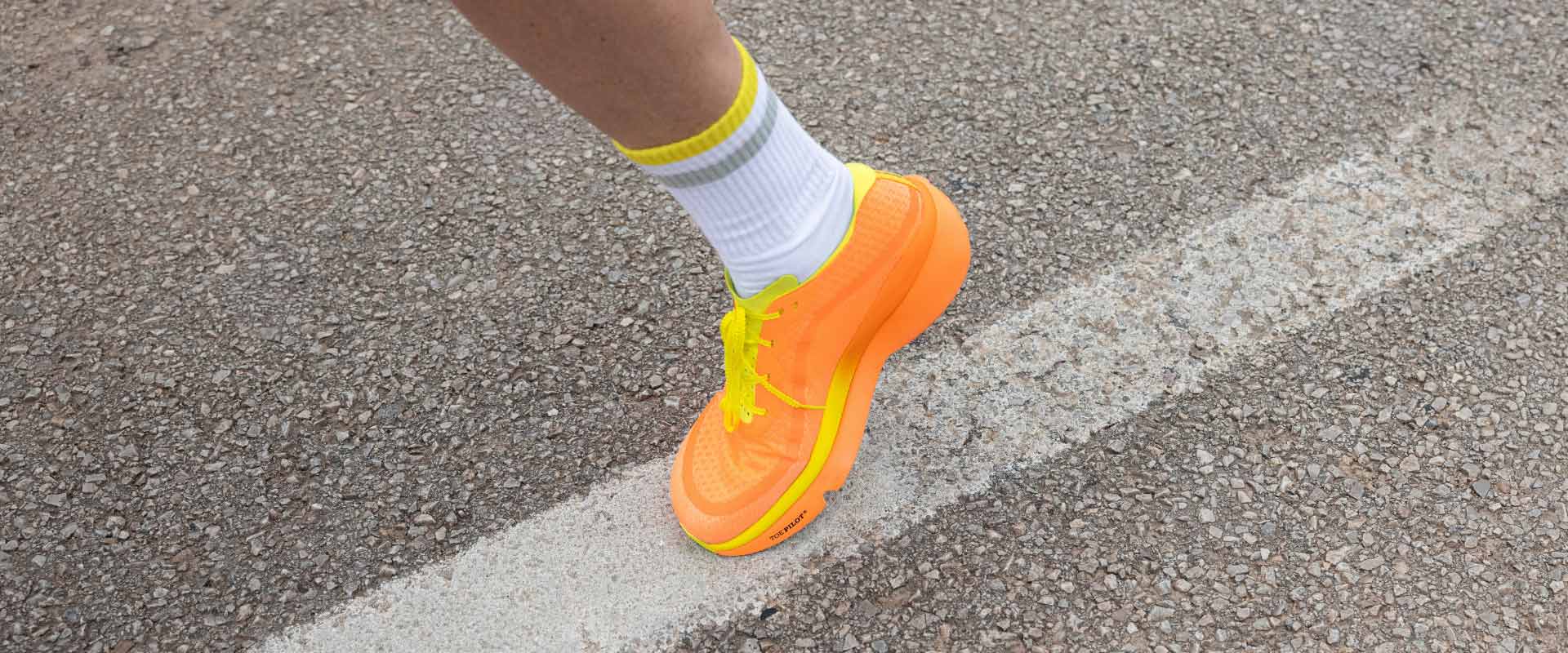 Slide Slingshot neon orange