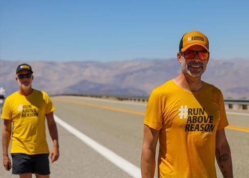Sebastian und Lee beim Badwater Ultramarathon