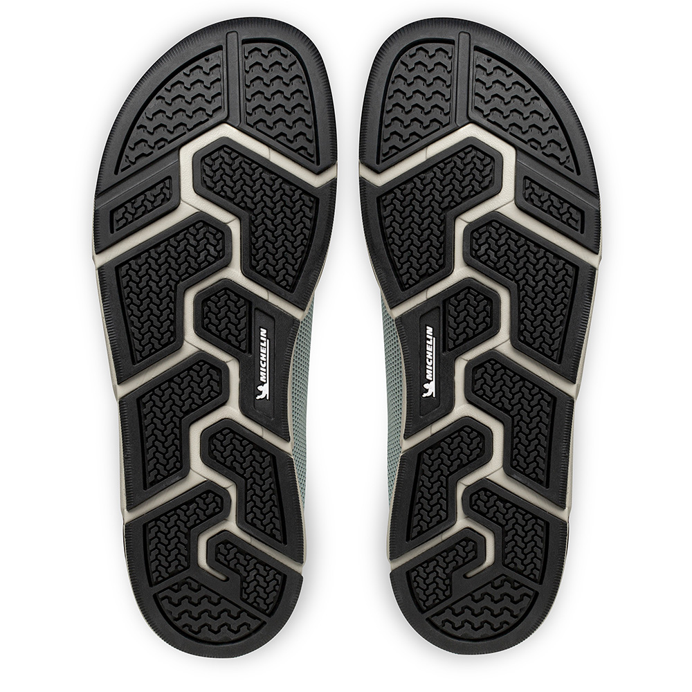 Die Michelin Sohle des Joe Nimble motionToes Paar in Grün von unten